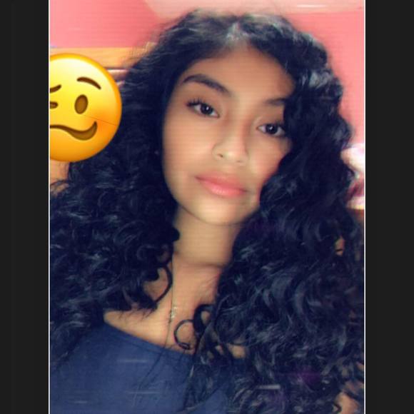 Meet your Posher, Daniela - Picture 1 of 1